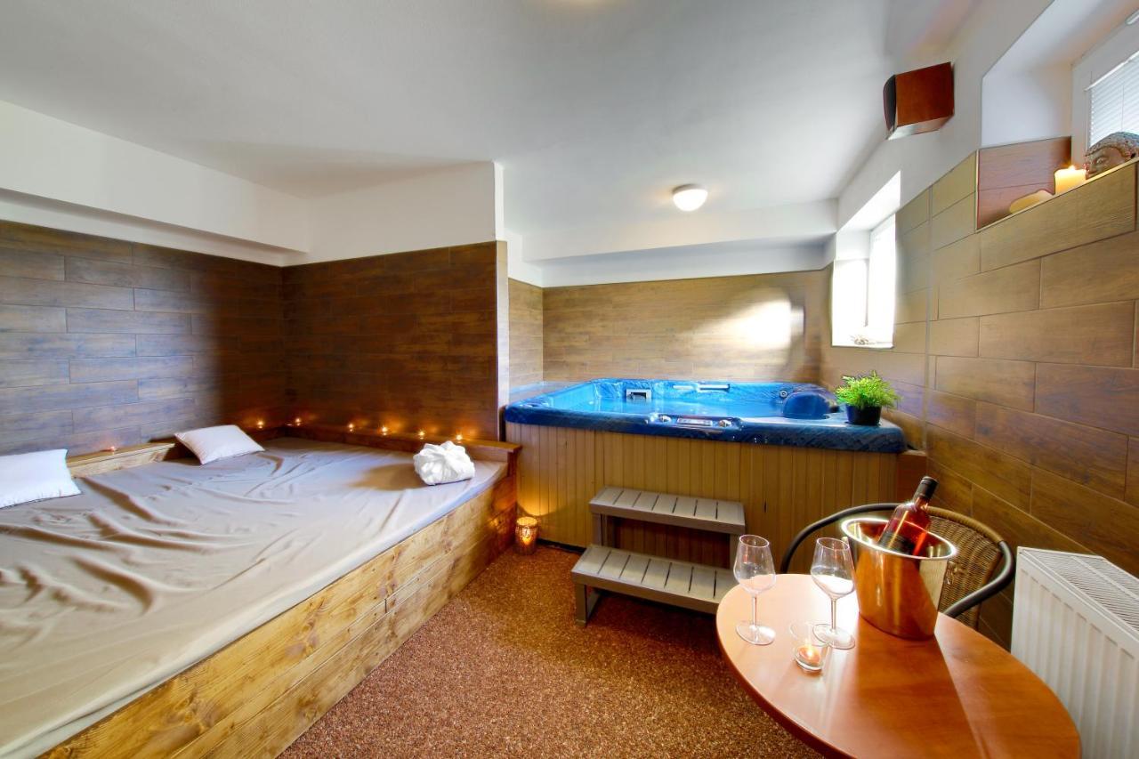 Hotel Brada Jičín Zewnętrze zdjęcie