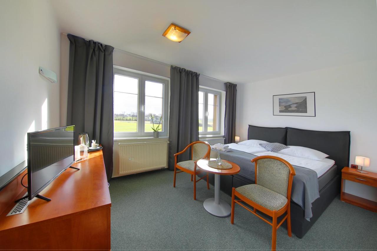 Hotel Brada Jičín Zewnętrze zdjęcie