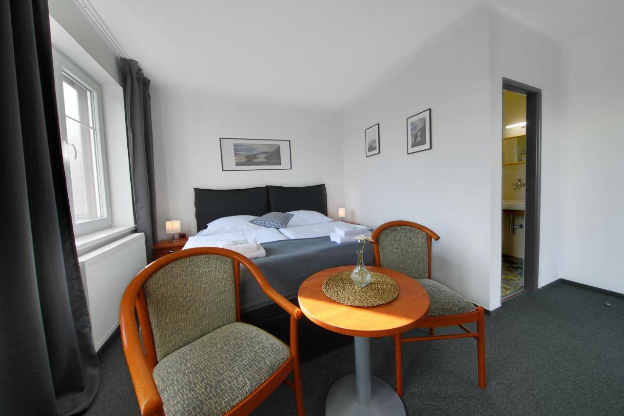 Hotel Brada Jičín Zewnętrze zdjęcie