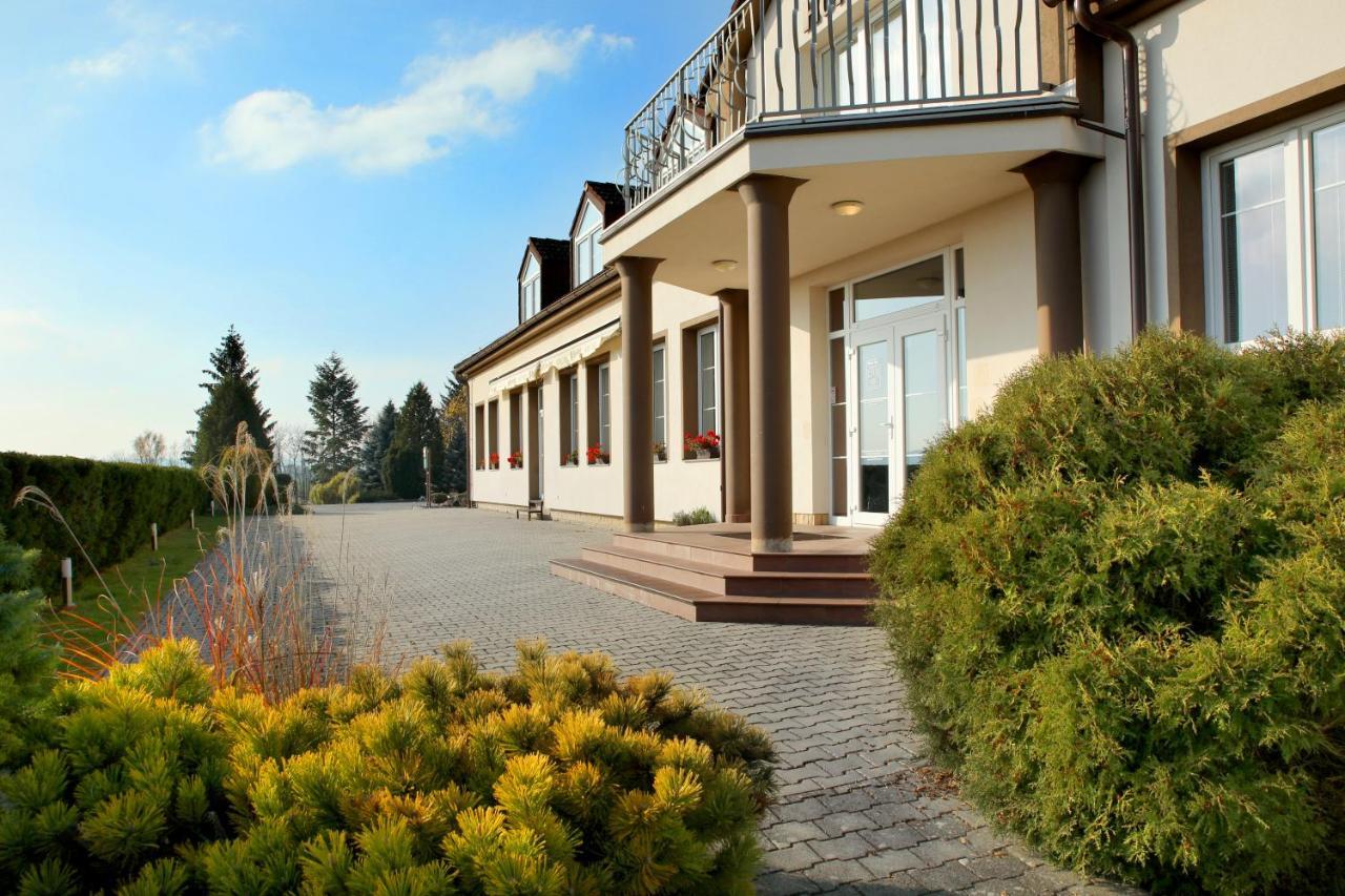 Hotel Brada Jičín Zewnętrze zdjęcie