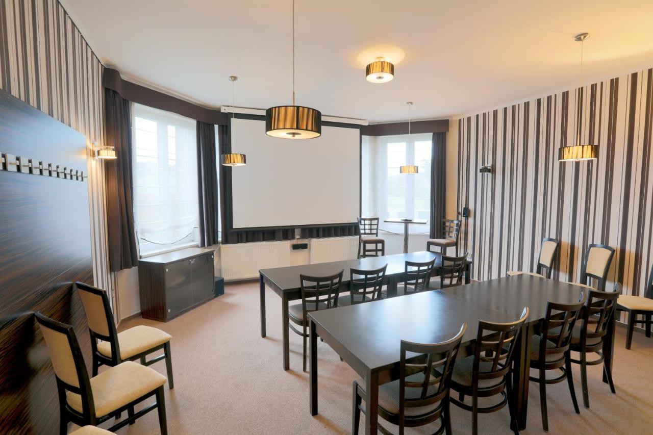 Hotel Brada Jičín Zewnętrze zdjęcie